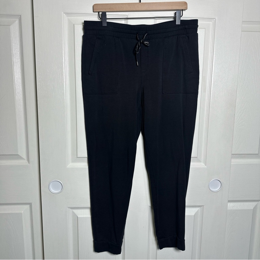 Talbots Classic Black Capris